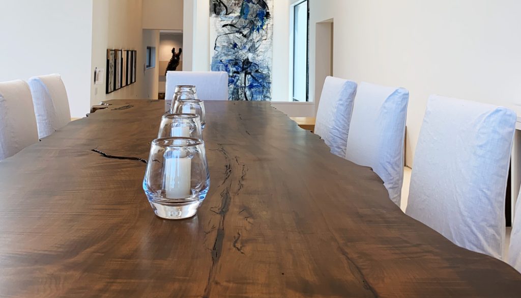 A Live Edge Table That Enlivens a Room